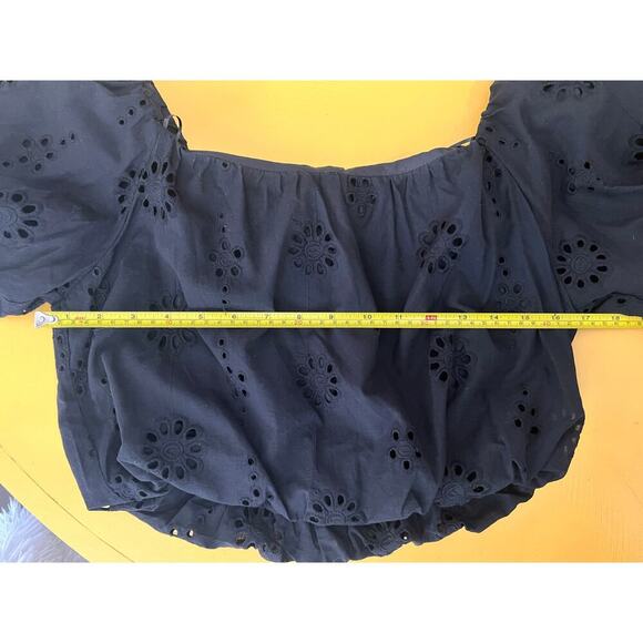 WAYF Brooke Off The Shoulder Black Eyelet Crop Top Puff Sleeves - Picture 6 of 7